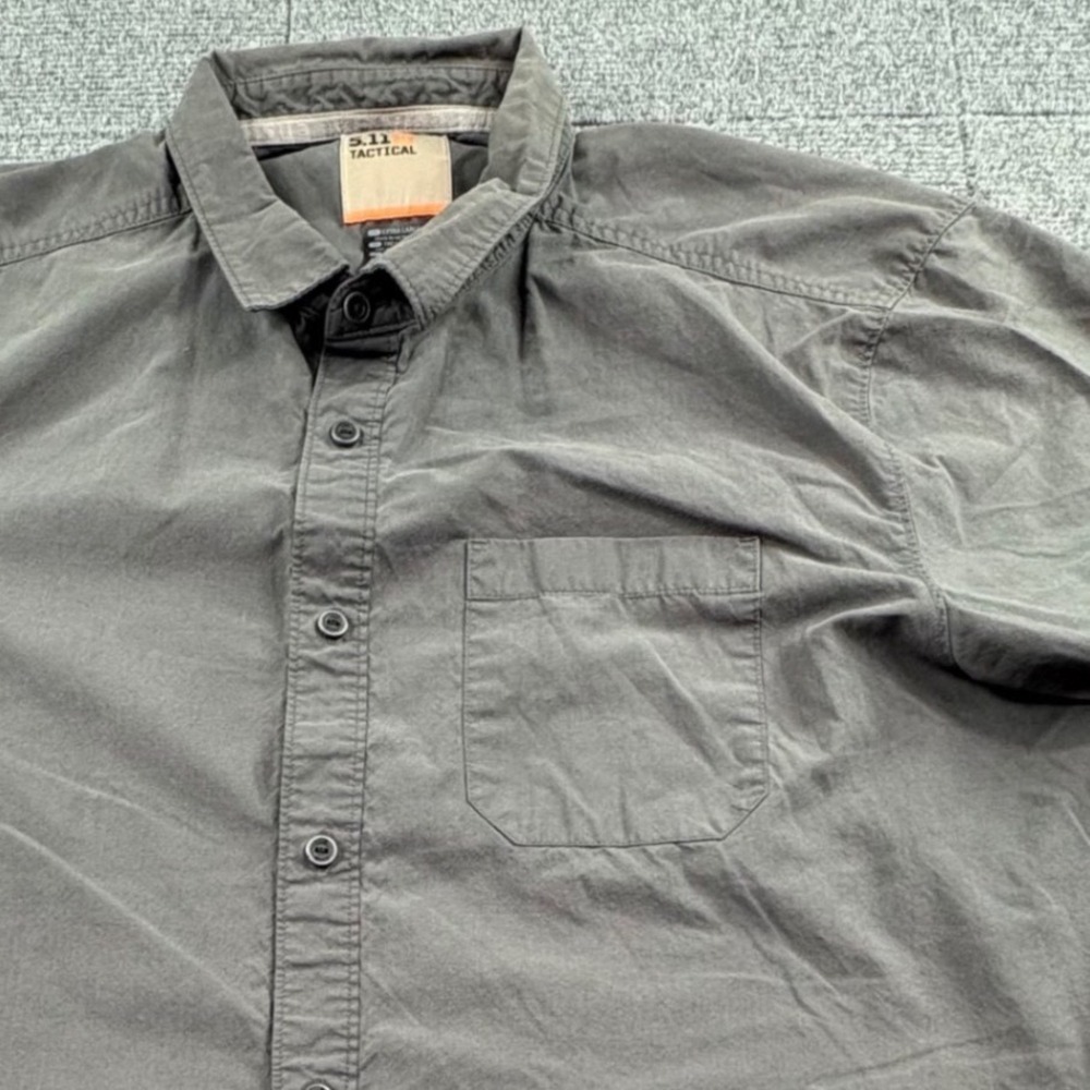 5.11 Tactical Mens XL Short Sleeve Button Down Shirt Charcoal Gray Utility